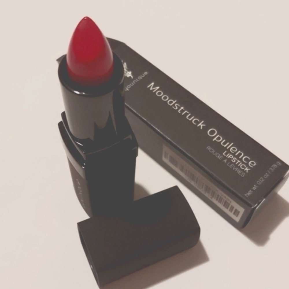 💥Flash Sale💥Moodstruck Lipstick (color vain)